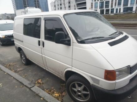 Белый Фольксваген Transporter, объемом двигателя 0 л и пробегом 255 тыс. км за 8000 $, фото 1 на Automoto.ua