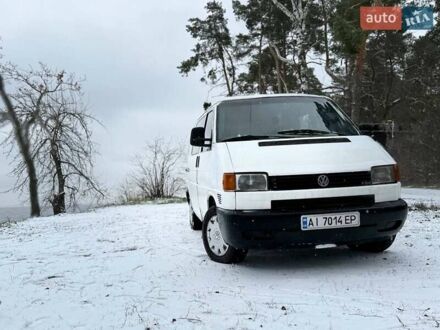 Белый Фольксваген Transporter, объемом двигателя 2.5 л и пробегом 370 тыс. км за 5300 $, фото 1 на Automoto.ua