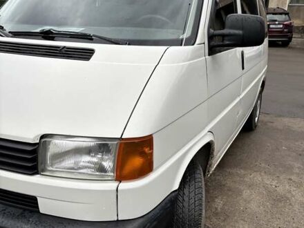 Білий Фольксваген Transporter, об'ємом двигуна 1.9 л та пробігом 301 тис. км за 5700 $, фото 1 на Automoto.ua