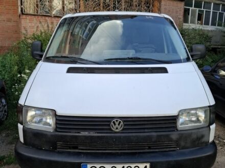 Белый Фольксваген Transporter, объемом двигателя 2.5 л и пробегом 350 тыс. км за 3600 $, фото 1 на Automoto.ua