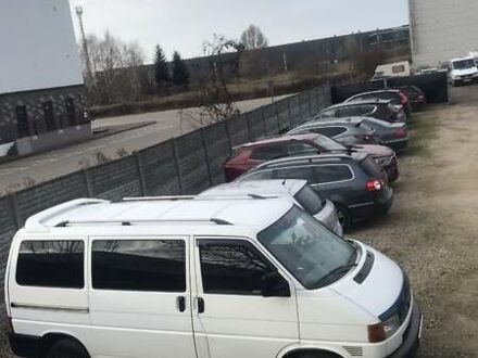 Фольксваген Transporter 2001 в Черкассах на Automoto.ua Белый Фольксваген Transporter, объемом двигателя 1.9 л и пробегом 280 тыс. км за 5500 $, фото 1 на Automoto.ua