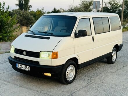 Білий Фольксваген Transporter, об'ємом двигуна 1.4 л та пробігом 280 тис. км за 3100 $, фото 1 на Automoto.ua