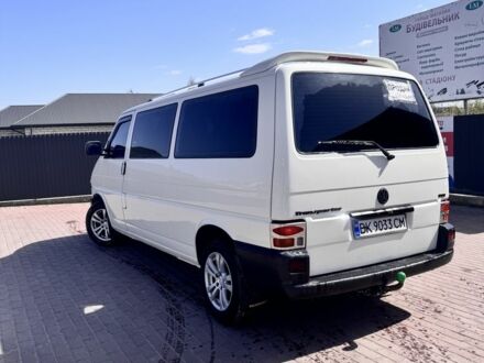 Білий Фольксваген Transporter, об'ємом двигуна 2.5 л та пробігом 460 тис. км за 7800 $, фото 1 на Automoto.ua
