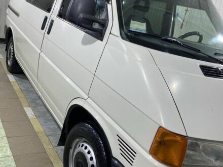 Фольксваген Transporter 2001 в Косове на Automoto.ua Белый Фольксваген Transporter, объемом двигателя 1.9 л и пробегом 470 тыс. км за 6700 $, фото 1 на Automoto.ua