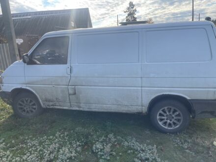 Фольксваген Transporter 2001 в Мерефа на Automoto.ua Белый Фольксваген Transporter, объемом двигателя 1.9 л и пробегом 450 тыс. км за 1400 $, фото 1 на Automoto.ua