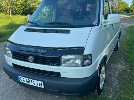 Білий Фольксваген Transporter, об'ємом двигуна 2.46 л та пробігом 329 тис. км за 7400 $, фото 1 на Automoto.ua