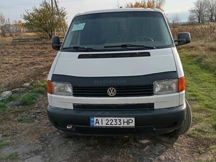 Белый Фольксваген Transporter, объемом двигателя 2.5 л и пробегом 500 тыс. км за 5200 $, фото 1 на Automoto.ua
