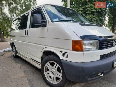 Фольксваген Transporter 2002 в Черкассах на Automoto.ua Белый Фольксваген Transporter, объемом двигателя 2.5 л и пробегом 400 тыс. км за 7900 $, фото 1 на Automoto.ua