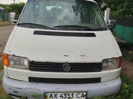 Фольксваген Transporter 2002 в Сахновщине на Automoto.ua Белый Фольксваген Transporter, объемом двигателя 2.46 л и пробегом 350 тыс. км за 4300 $, фото 1 на Automoto.ua