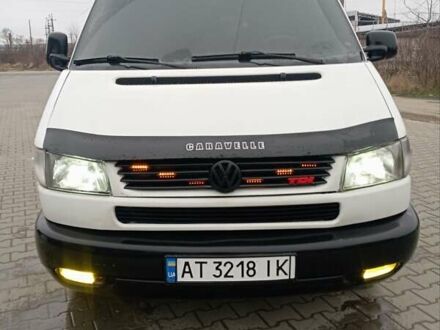 Білий Фольксваген Transporter, об'ємом двигуна 2.5 л та пробігом 330 тис. км за 7200 $, фото 1 на Automoto.ua