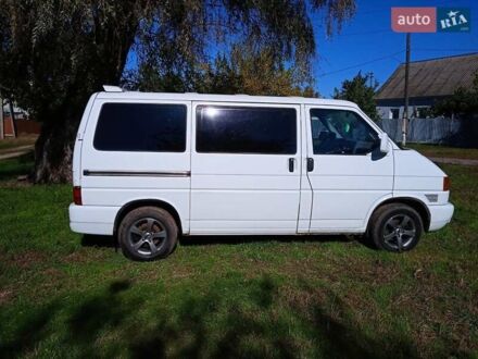 Білий Фольксваген Transporter, об'ємом двигуна 2.5 л та пробігом 392 тис. км за 5800 $, фото 1 на Automoto.ua