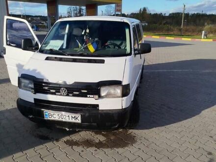 Белый Фольксваген Transporter, объемом двигателя 2.5 л и пробегом 628 тыс. км за 4700 $, фото 1 на Automoto.ua
