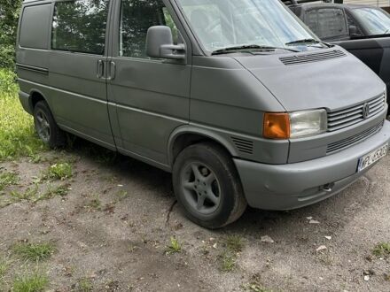 Фольксваген Transporter 2002 в Киеве на Automoto.ua Белый Фольксваген Transporter, объемом двигателя 2.5 л и пробегом 350 тыс. км за 2400 $, фото 1 на Automoto.ua