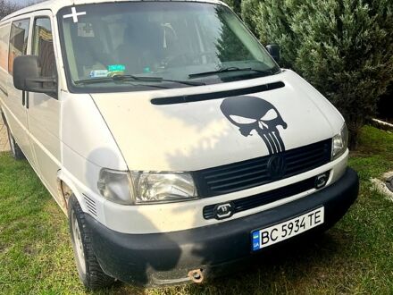 Белый Фольксваген Transporter, объемом двигателя 2.5 л и пробегом 300 тыс. км за 3500 $, фото 1 на Automoto.ua