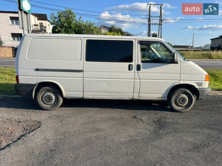 Белый Фольксваген Transporter, объемом двигателя 2.5 л и пробегом 460 тыс. км за 6400 $, фото 1 на Automoto.ua