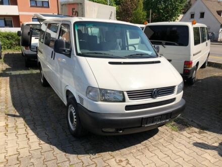 Белый Фольксваген Transporter, объемом двигателя 2.5 л и пробегом 189 тыс. км за 4000 $, фото 1 на Automoto.ua