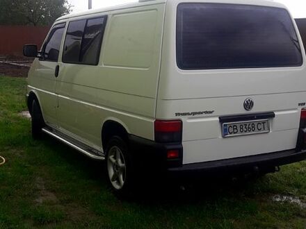 Білий Фольксваген Transporter, об'ємом двигуна 2.5 л та пробігом 280 тис. км за 9850 $, фото 1 на Automoto.ua