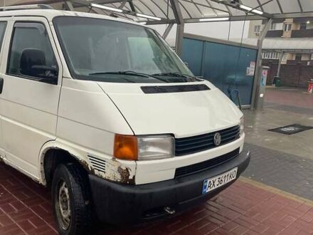 Белый Фольксваген Transporter, объемом двигателя 2.5 л и пробегом 510 тыс. км за 5000 $, фото 1 на Automoto.ua