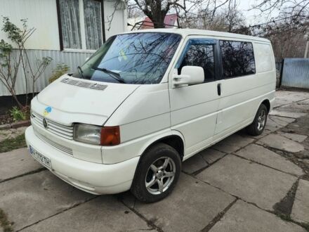 Білий Фольксваген Transporter, об'ємом двигуна 2.5 л та пробігом 699 тис. км за 6800 $, фото 1 на Automoto.ua
