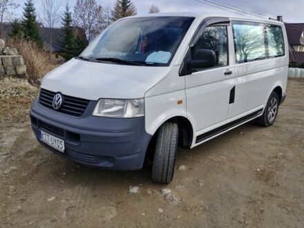 Белый Фольксваген Transporter, объемом двигателя 2 л и пробегом 324 тыс. км за 2200 $, фото 1 на Automoto.ua
