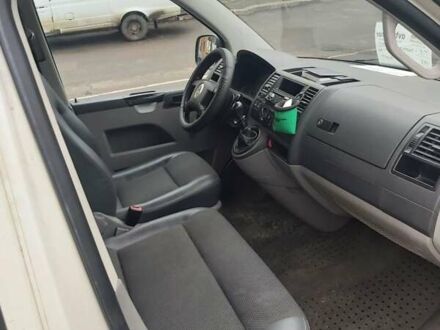 Білий Фольксваген Transporter, об'ємом двигуна 1.9 л та пробігом 155 тис. км за 8100 $, фото 1 на Automoto.ua