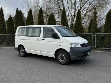 Белый Фольксваген Transporter, объемом двигателя 1.9 л и пробегом 400 тыс. км за 4600 $, фото 1 на Automoto.ua