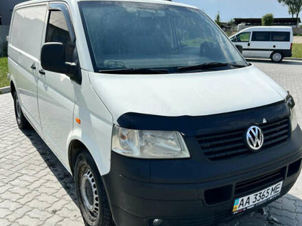 Белый Фольксваген Transporter, объемом двигателя 1.9 л и пробегом 400 тыс. км за 4500 $, фото 1 на Automoto.ua