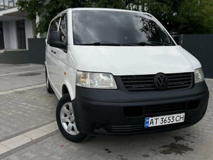 Білий Фольксваген Transporter, об'ємом двигуна 1.9 л та пробігом 385 тис. км за 7500 $, фото 1 на Automoto.ua