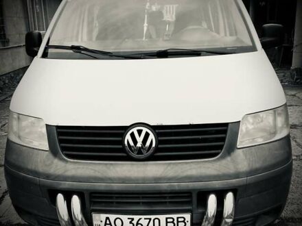 Білий Фольксваген Transporter, об'ємом двигуна 1.98 л та пробігом 302 тис. км за 9500 $, фото 1 на Automoto.ua