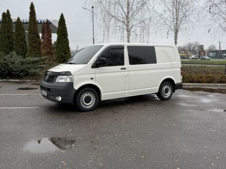 Білий Фольксваген Transporter, об'ємом двигуна 1.9 л та пробігом 400 тис. км за 8000 $, фото 1 на Automoto.ua