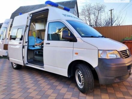 Белый Фольксваген Transporter, объемом двигателя 2.5 л и пробегом 450 тыс. км за 10000 $, фото 1 на Automoto.ua