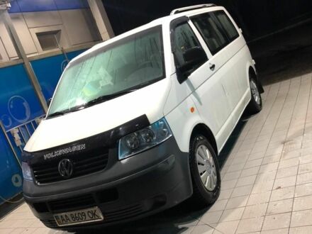 Білий Фольксваген Transporter, об'ємом двигуна 2.5 л та пробігом 360 тис. км за 7500 $, фото 1 на Automoto.ua