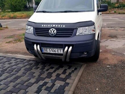 Фольксваген Transporter 2005 в Вознесенске на Automoto.ua Белый Фольксваген Transporter, объемом двигателя 1.9 л и пробегом 300 тыс. км за 8500 $, фото 1 на Automoto.ua