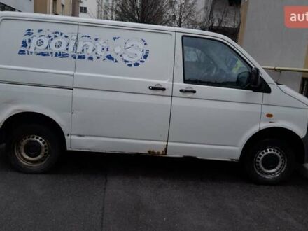 Белый Фольксваген Transporter, объемом двигателя 1.9 л и пробегом 320 тыс. км за 5200 $, фото 1 на Automoto.ua