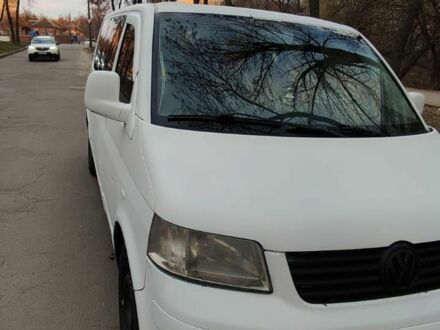 Белый Фольксваген Transporter, объемом двигателя 2.5 л и пробегом 327 тыс. км за 4200 $, фото 1 на Automoto.ua