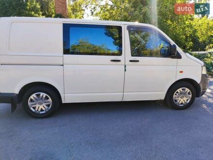 Белый Фольксваген Transporter, объемом двигателя 2.5 л и пробегом 335 тыс. км за 8500 $, фото 1 на Automoto.ua