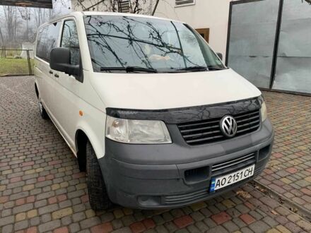 Белый Фольксваген Transporter, объемом двигателя 2.5 л и пробегом 290 тыс. км за 7000 $, фото 1 на Automoto.ua