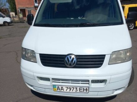 Фольксваген Transporter 2006 у Києві на Automoto.ua Білий Фольксваген Transporter, об'ємом двигуна 1.9 л та пробігом 400 тис. км за 5900 $, фото 1 на Automoto.ua