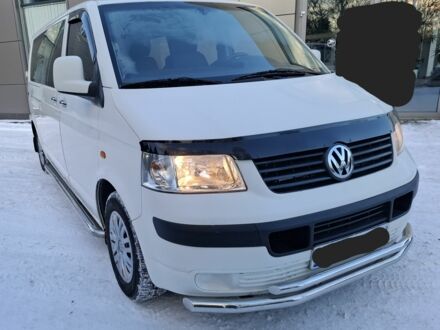 Білий Фольксваген Transporter, об'ємом двигуна 2.5 л та пробігом 320 тис. км за 8700 $, фото 1 на Automoto.ua