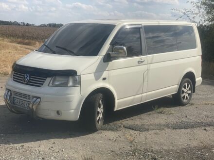 Білий Фольксваген Transporter, об'ємом двигуна 2.5 л та пробігом 260 тис. км за 8150 $, фото 1 на Automoto.ua