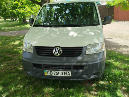 Білий Фольксваген Transporter, об'ємом двигуна 2.5 л та пробігом 243 тис. км за 9700 $, фото 1 на Automoto.ua