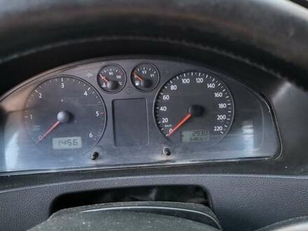 Белый Фольксваген Transporter, объемом двигателя 2.5 л и пробегом 530 тыс. км за 7500 $, фото 1 на Automoto.ua