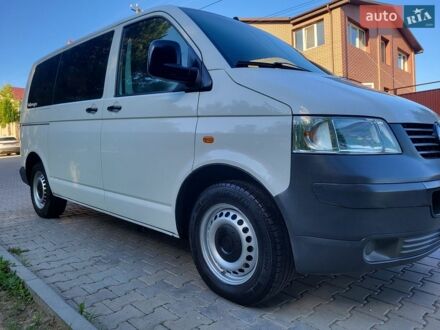 Білий Фольксваген Transporter, об'ємом двигуна 1.9 л та пробігом 242 тис. км за 8600 $, фото 1 на Automoto.ua