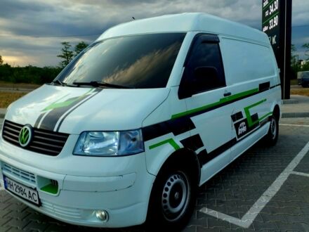 Фольксваген Transporter 2006 в Николаеве на Automoto.ua Белый Фольксваген Transporter, объемом двигателя 2.5 л и пробегом 320 тыс. км за 8499 $, фото 1 на Automoto.ua
