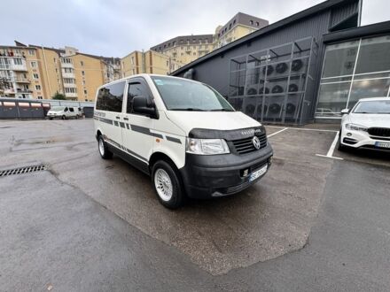 Белый Фольксваген Transporter, объемом двигателя 1.9 л и пробегом 350 тыс. км за 6999 $, фото 1 на Automoto.ua