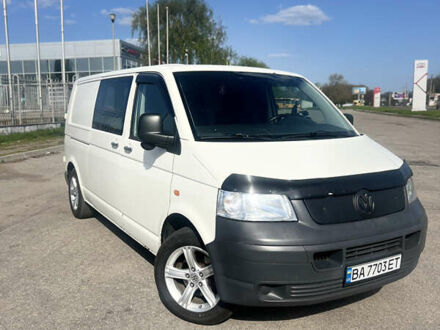 Фольксваген Transporter 2006 у Кропивницькому (Кіровограді) на Automoto.ua Білий Фольксваген Transporter, об'ємом двигуна 1.98 л та пробігом 400 тис. км за 7500 $, фото 1 на Automoto.ua