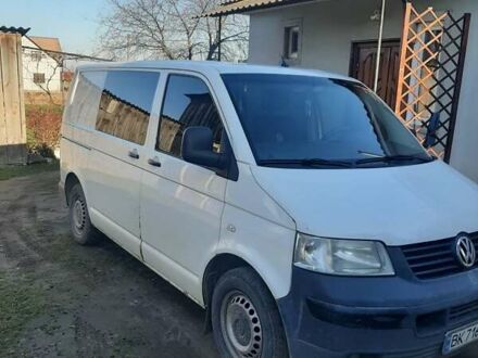Білий Фольксваген Transporter, об'ємом двигуна 2.46 л та пробігом 356 тис. км за 6000 $, фото 1 на Automoto.ua