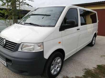 Белый Фольксваген Transporter, объемом двигателя 2.5 л и пробегом 367 тыс. км за 8200 $, фото 1 на Automoto.ua