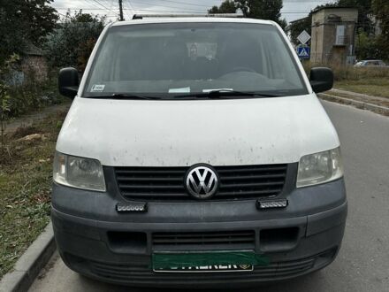 Білий Фольксваген Transporter, об'ємом двигуна 1.9 л та пробігом 250 тис. км за 3639 $, фото 1 на Automoto.ua