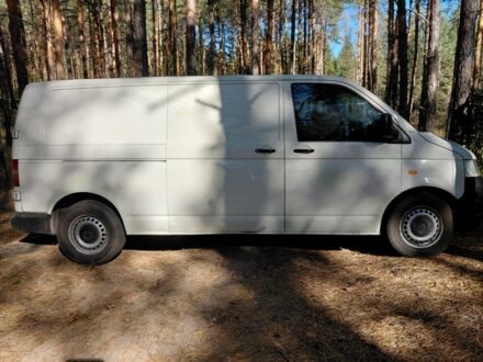 Білий Фольксваген Transporter, об'ємом двигуна 2.5 л та пробігом 450 тис. км за 5523 $, фото 1 на Automoto.ua